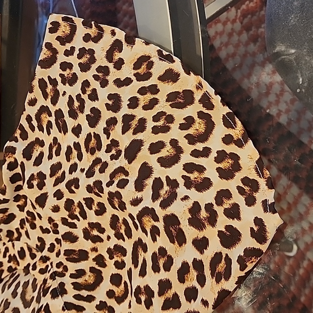 Torrid flutter sleeve animal print top 2 - Picture 7 of 8